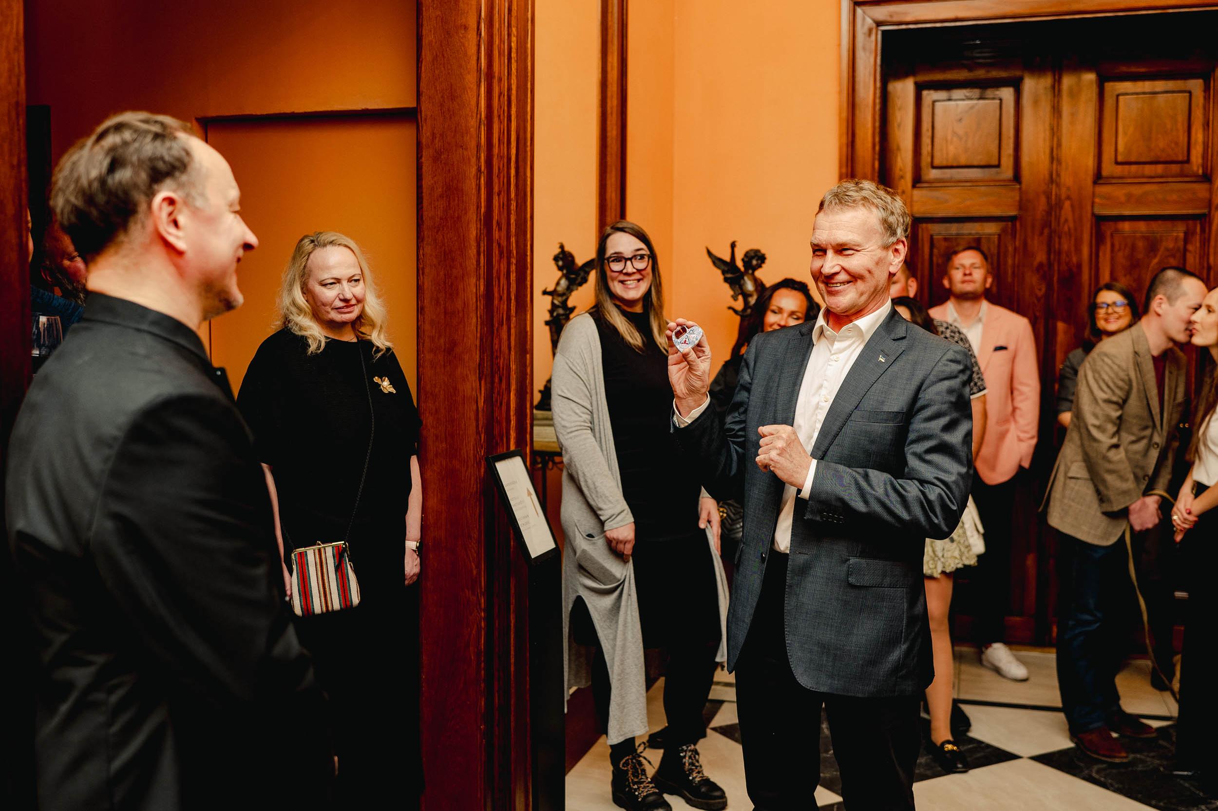 Navitrolla näitus “Selle liblika tiivalöök ei muuda mitte kusagil mitte midagi” 69